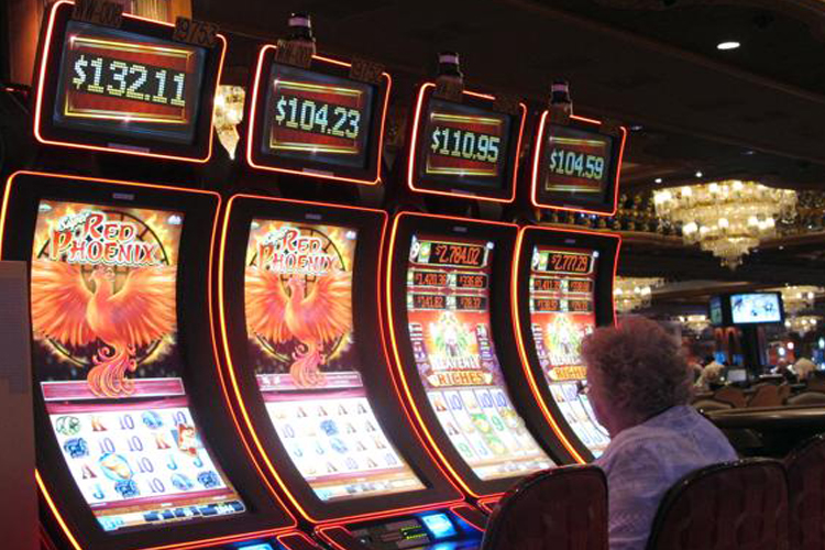 Online Slots versus Live Casino Machines